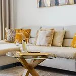 Hermitage Homes Vgl Apartman *