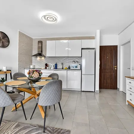 Hermitage Homes Vgl *
