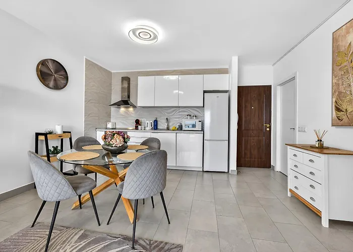 Hermitage Homes Vgl *