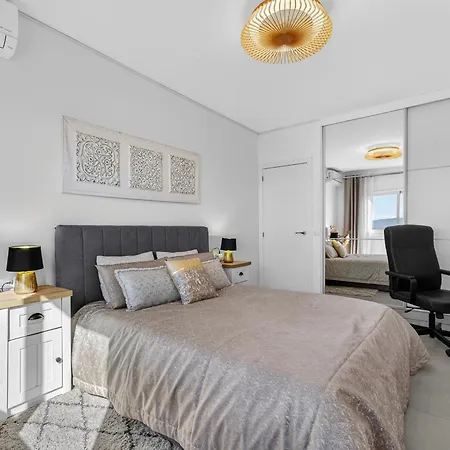 Hermitage Homes Vgl Apartament